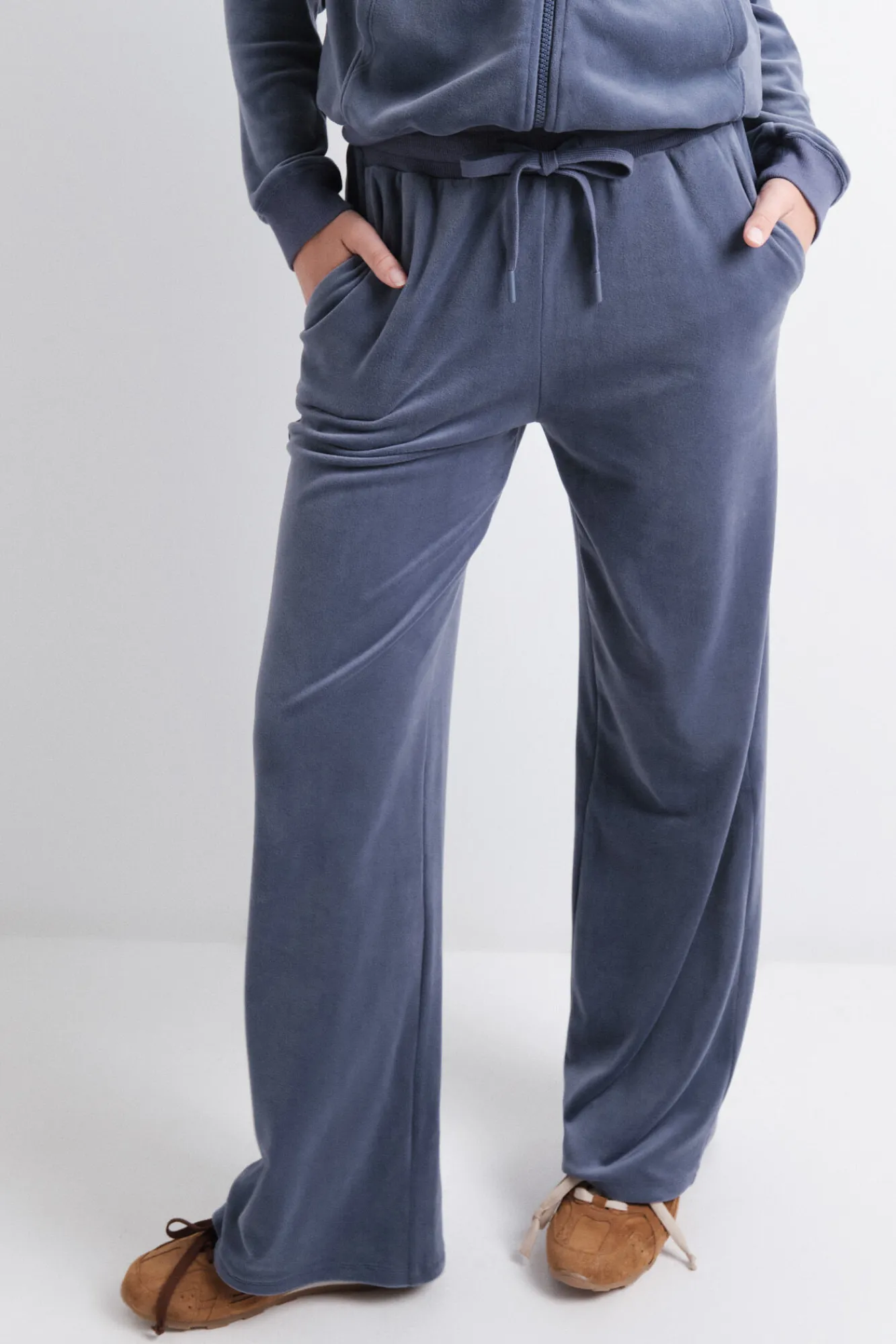 HI&BYE Pantalón terciopelo suave