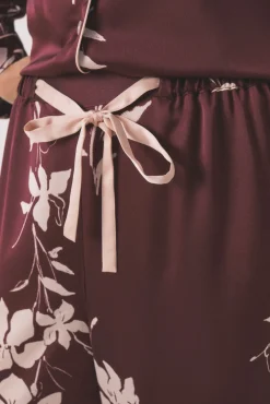 Women'secret Pijama camisero largo floral granate