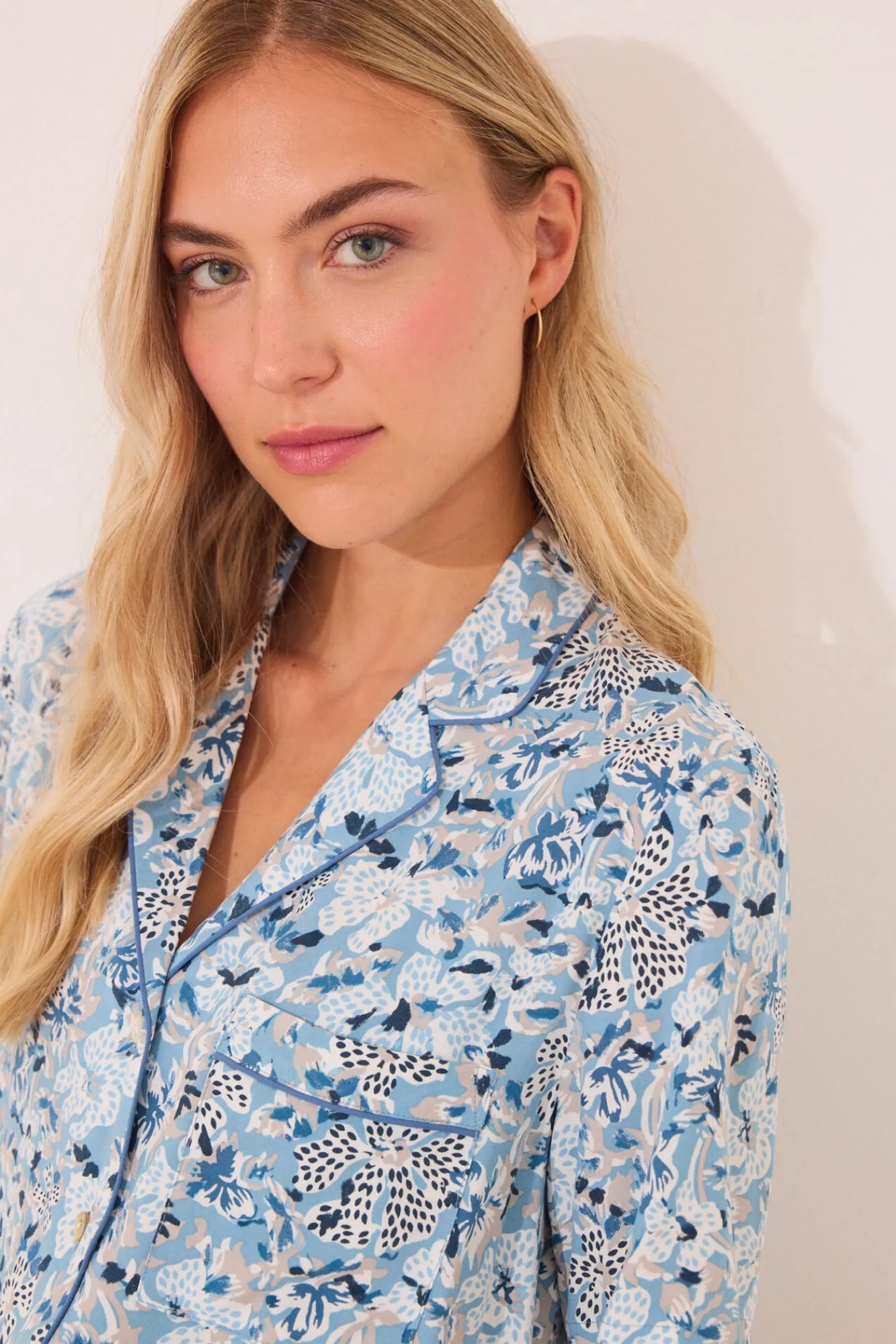 Women'secret Pijama camisero largo viscosa flores azul