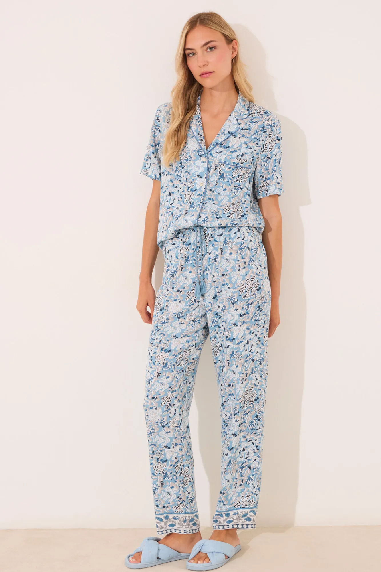 Women'secret Pijama camisero largo viscosa flores azul