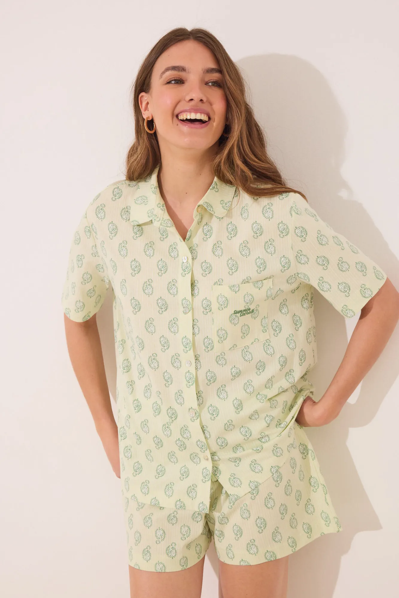 Women'secret Pijama corto camisero algodón Paisley verde