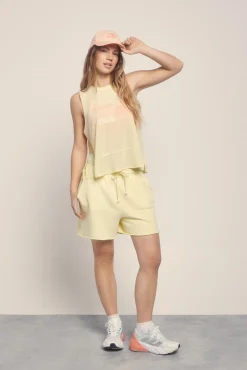 Dash and Stars Short felpa amarillo