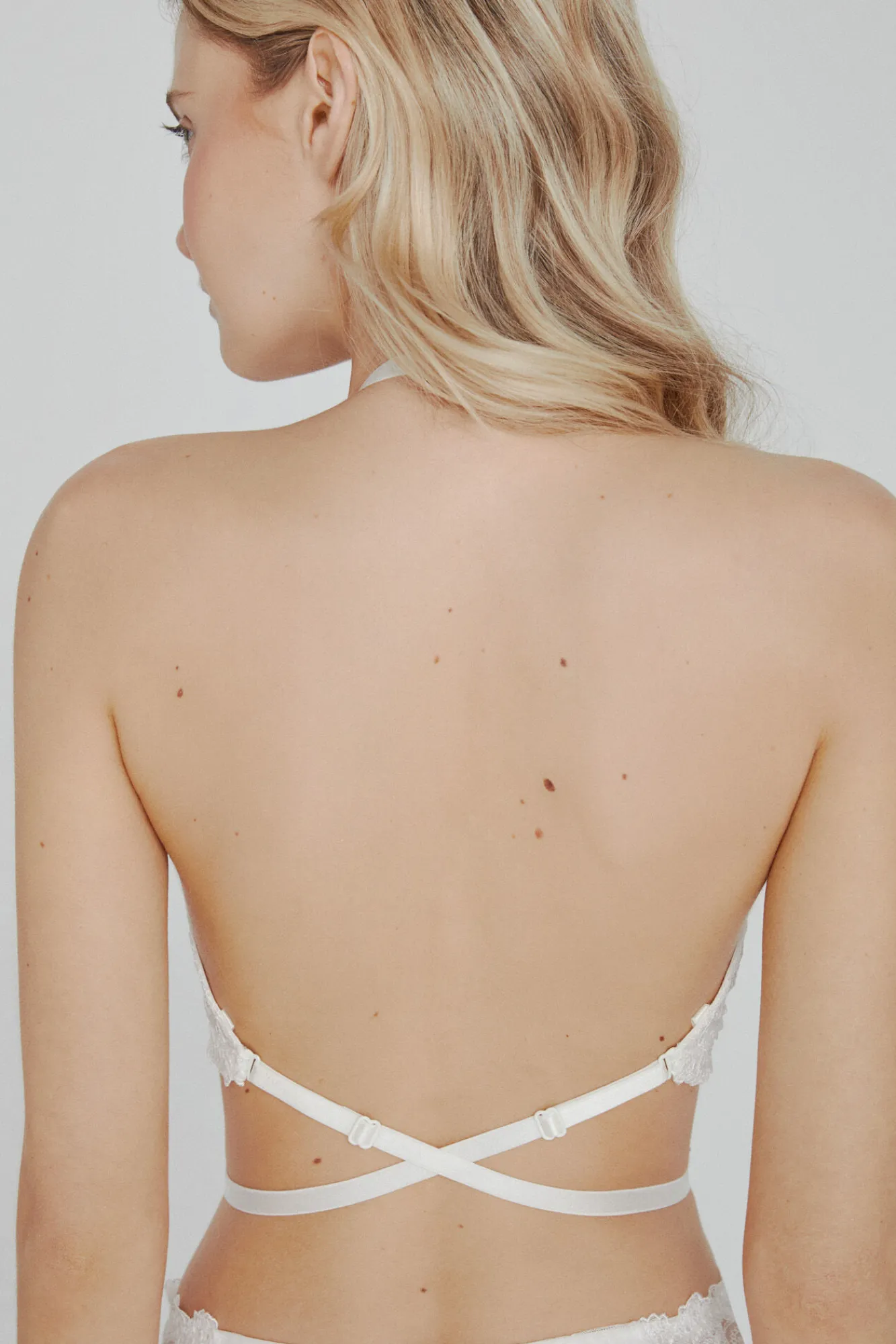 Ivette Bridal Sujetador con tirantes multiposición y push up en blanco