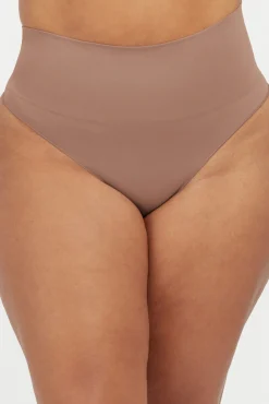 Spanx Tanga moldeador de talle alto nylon reciclado