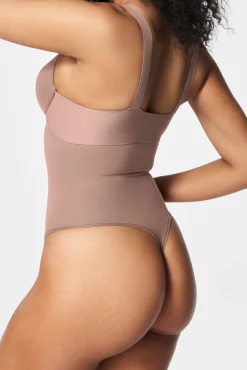 Spanx Tanga moldeador de talle alto Seamless Power