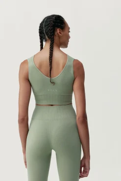 Born Living Yoga Top deportivo Annapurna