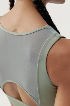 Born Living Yoga Top deportivo Namir