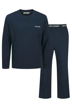T-shirt and trouser pack