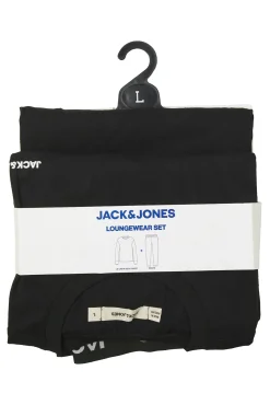 T-shirt and trouser pack