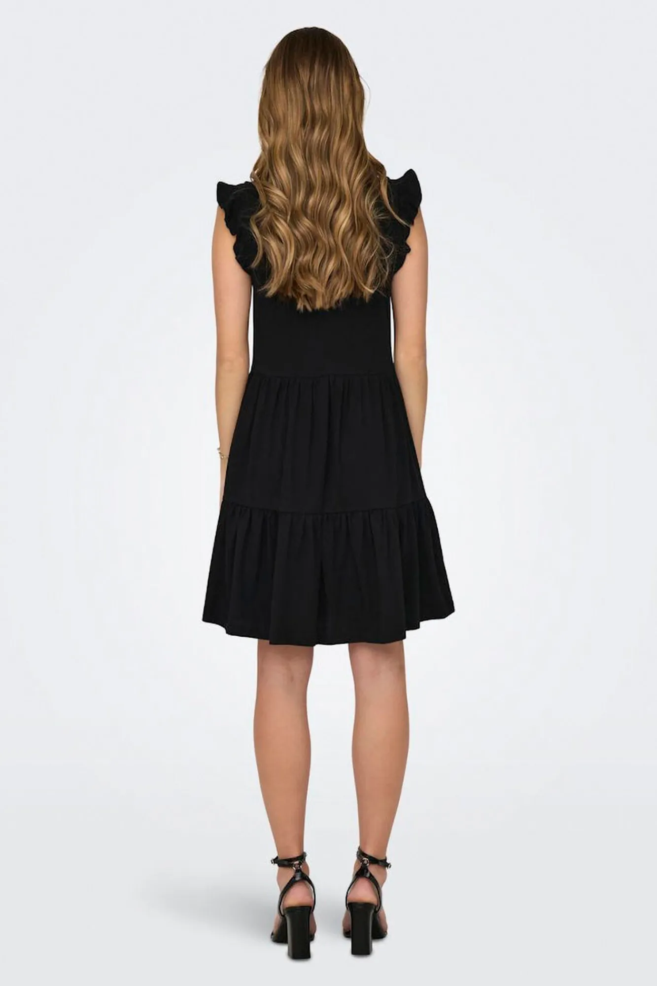Only Vestido corto manga corta